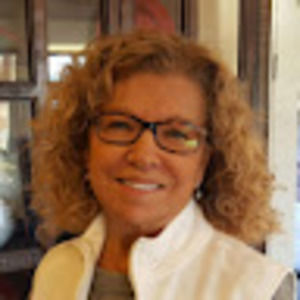 Meet your Posher, Harriette